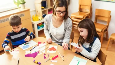 بسيطة ومجربة.. 7 أنشطة لمساعدتك على تنمية ذكاء طفلك