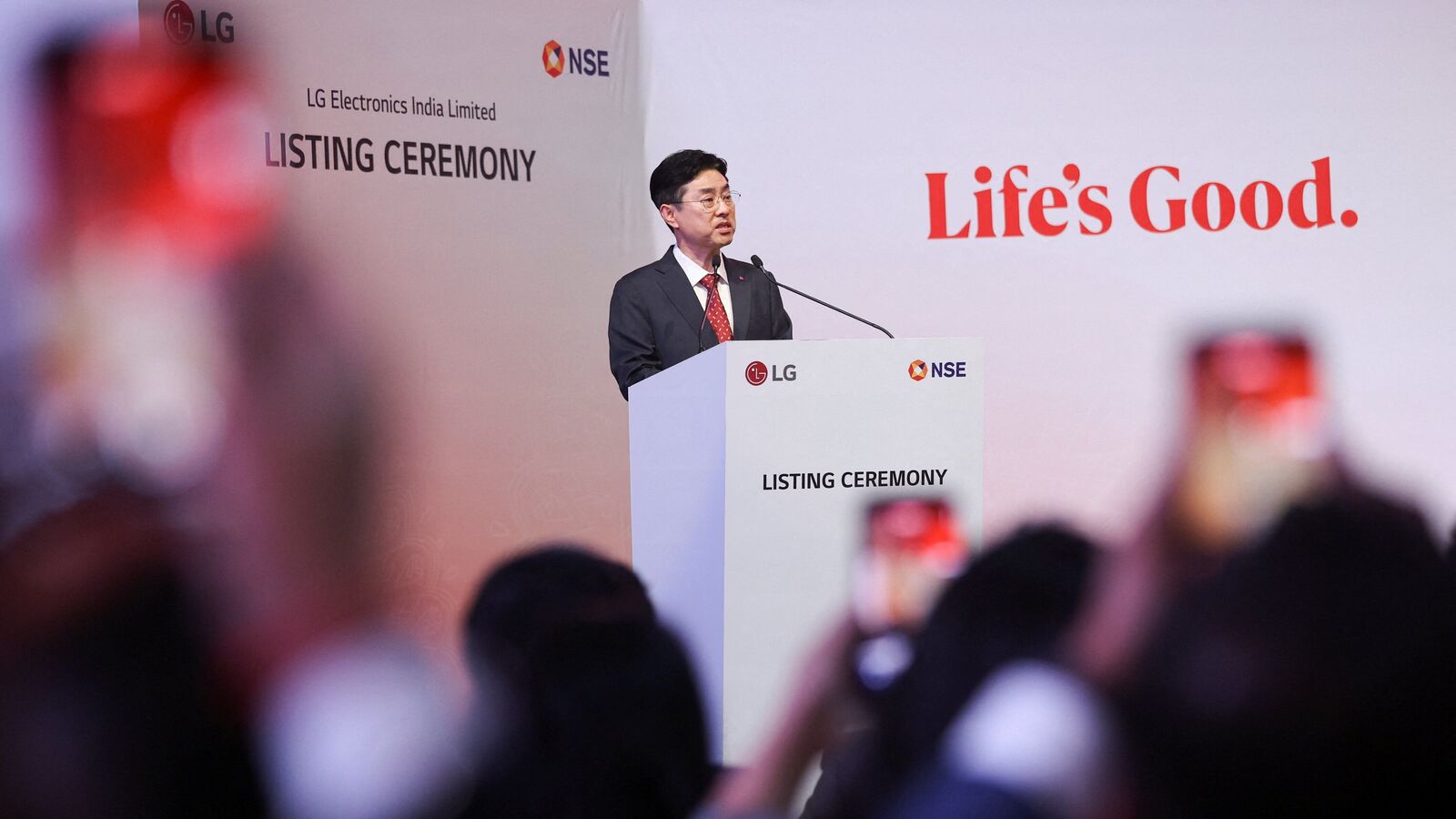 Viral Video: LG Electronics India MD Hong Ju Jeon Speak NSE listing ceremony in No