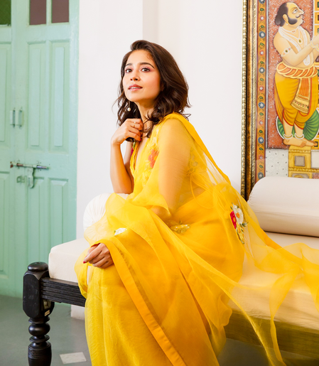Golu Gupta returns, Shweta Tripathi start shooting for ‘Mirzapur’ film
