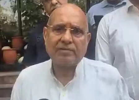 Y. Rahul Gandhi met the family of Puran Kumar, Avinash Rai said – this is not the time for politics