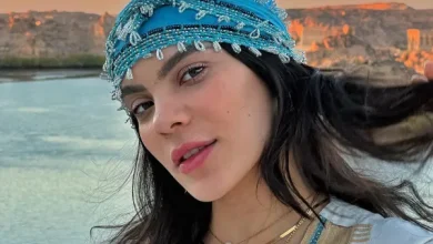 طبيبة أسنان وممثلة ومغامِرة من هي هايدي خالد الزوجة الرابعة لهادي الباجوري والتي جمعته بها قصة…