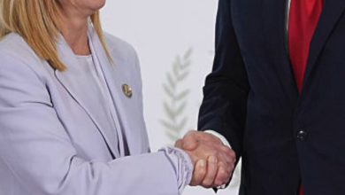 ترامب يغازل ميلوني علنا