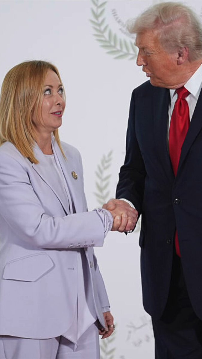 ترامب يغازل ميلوني علنا