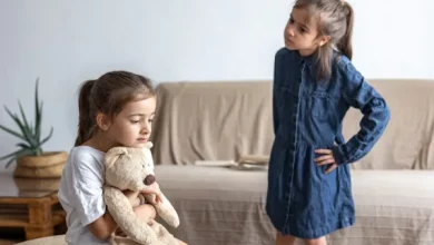 هل طفلي أناني… فما هي الأسباب والعلامات والحلول؟