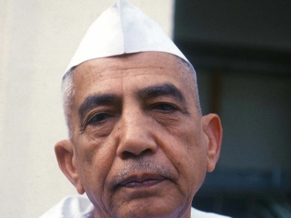 Listen to the life story of Chaudhary Charan Singh!