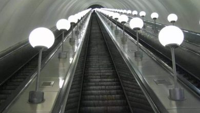 The world’s longest escalator is in China! People say that this is the staircase to the underworld, and the eyes will see the depth in this viral video.