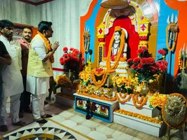 MP Ravi Kishan reached Gorakhpur after winning filmfare award done this work first – ravi kishan big welcome in gorakhpur after winning filmfare 2025