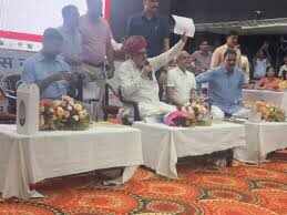 Uproar in lottery for concessions in Bhilwara, dispute over names in ST quota, see exclusive footage, ruckus in the presence of the minister.