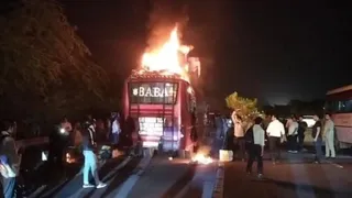 Fire on Yamuna Expressway bus, 50 passengers escape unhurt – fire on Yamuna Expressway