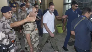 ‘Don’t capitalize on pain…go back’ leaflets posted in Fatehpur, Rahul Gandhi leaves for Rae Bareli to meet Hariom’s family – rahul gandhi visits Fatehpur protests erupt