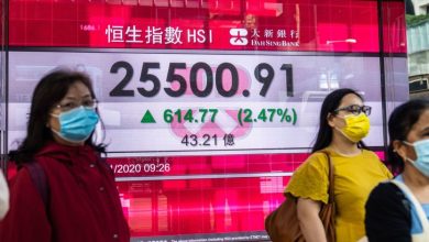 Asian shares fall amid credit concerns in the United States