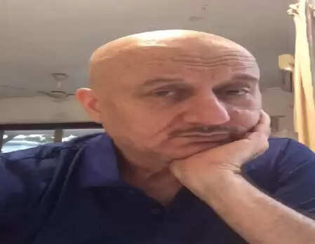 Anupam Kher remembers the old days of Covid, shares an encouraging poem