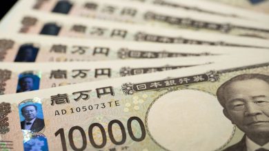 The yen strengthens against the dollar amid demand for safe havens
