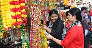 Diwali 2025: Dhanteras today business expected to cross six thousand crore rupees in Kanpur – diwali 2025 dhanteras today kanpur gold and silver market expected to cross 6000 crore