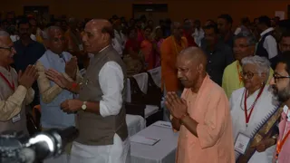 Having seen the programs of Eid Milan, it is now very relevant to watch after Diwali family reunion: Yogi – yogi adityanath diwali family reunion is relevant after eid milan