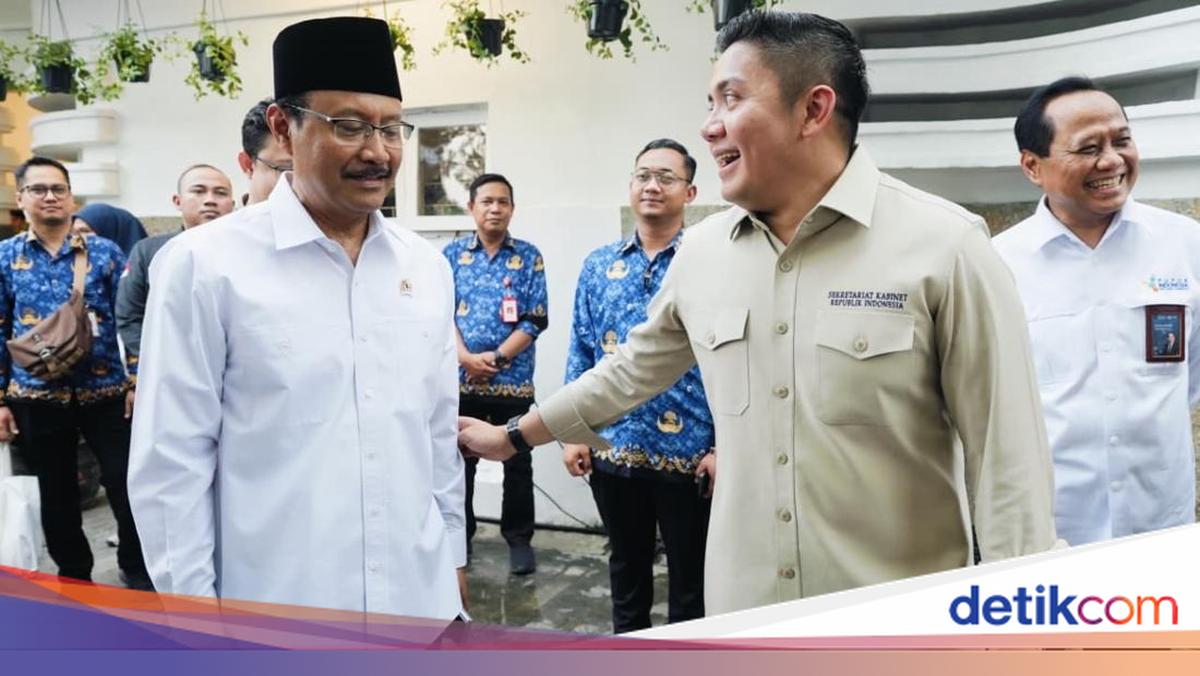 Additional social assistance of IDR 300 thousand for 35 million families will be disbursed this month