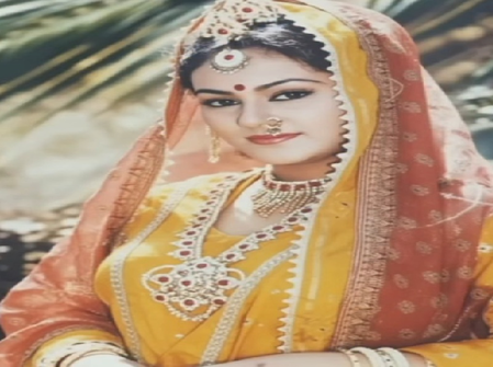 Many stars including Anupam Kher, Deepika Chikhlia congratulated fans on Dhanteras.