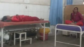 Bus overturns on highway in Bahraich, 5 injured including pregnant woman – bus overturns on highway in Bahraich, 5 injured including pregnant woman