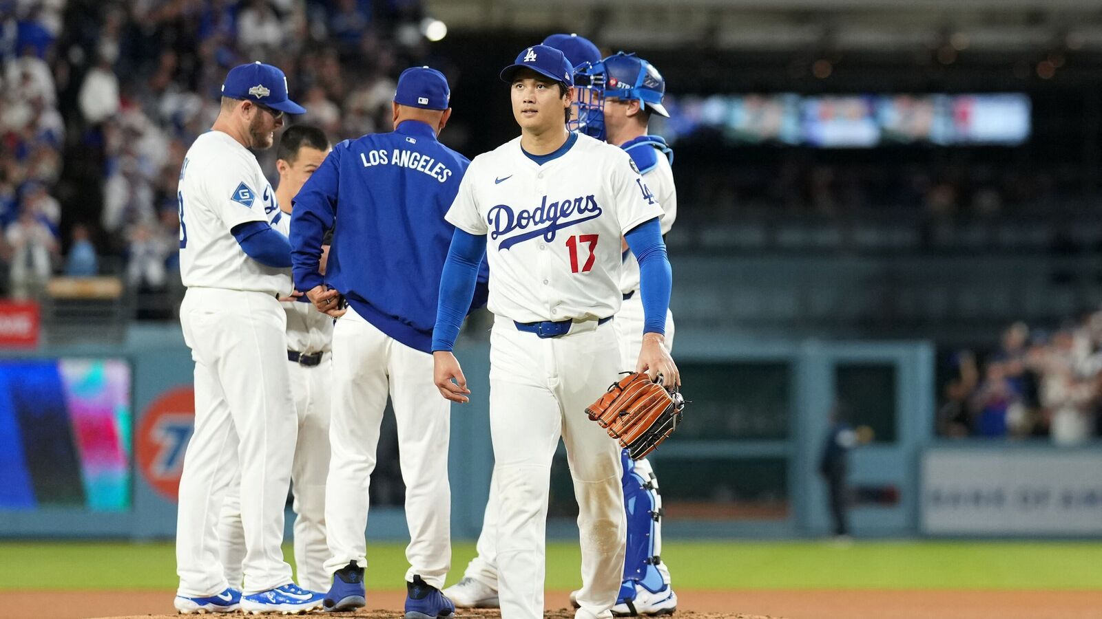 Shohei Ohtani delivers record performance, leads Dodgers to World Series with 3 HRs, 10 strikeouts