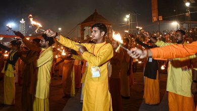 Spectacular visuals! Ayodhya’s Saryu ghat lights up as devotees gather to perform aarti on Dhanteras | Look