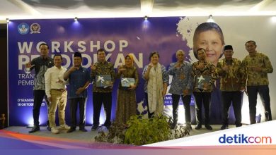 Lestari Moerdijat emphasizes the role of teachers in the development of deep learning in schools
