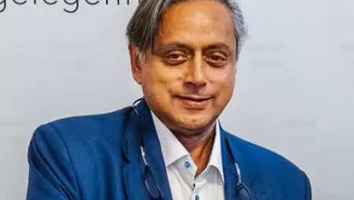 Shashi Tharoor praised the BAPS Hindu Temple in Abu Dhabi and also praised the role of Prime Minister Modi in its construction.
