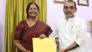 Owner of car, tempo and land worth lakhs of rupees, wife Snehlata is richer than Upendra Kushwaha, know her net worth – snehlata kushwaha net worth wife richer than Upendra Kushwaha