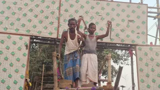 Potkas maa mansa jhapan yatra villagers dance and sing while riding a chariot with poisonous snakes – potkas maa mansa jhapan yatra villagers dance with poisonous snakes