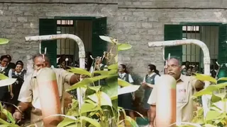 ‘That uncle you always…’, when the school peon rang the bell for the last time, the students said an emotional farewell – school peon rings for the last time after 38 years of service.