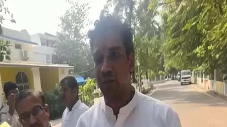 Bihar: Chanakya Prakash filed nomination, crowd of supporters gathered