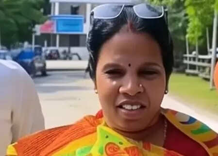 Bihar: Geeta Pasi has filed nomination on Jan Suraj Party ticket from Mohania.
