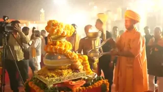 Ayodhya Deepotsav 2025: CM Yogi Adityanath performs evening aarti at Ram ki paidi on the banks of river Saryu during Deepotsav – ayodhya deepotsav 2025 CM Yogi performs evening aarti at ram ki paidi