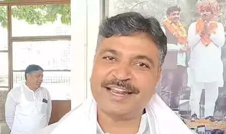 Tikaram Julie’s claim, Central and Rajasthan government policies are anti-farmers.