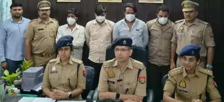 Police bust ECHS card scam, arrest four