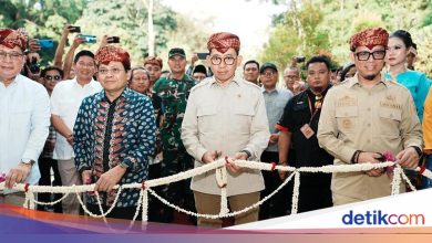 Minister of Culture Fadli Zon inaugurates the Tiger Cave Site Museum in Ogan Komering Ulu