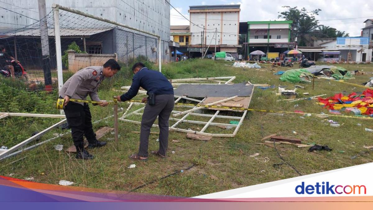 Rainbow Slide ride at West Kalimantan night market collapses, management to be investigated