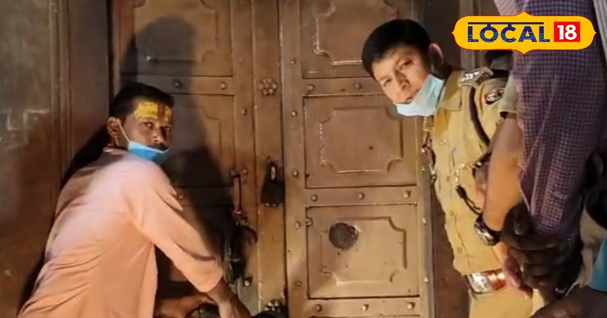 Mathura News: Mysterious treasure of Lord Banke Bihari opened after 160 years, the process started with the rules and regulations, know the whole matter