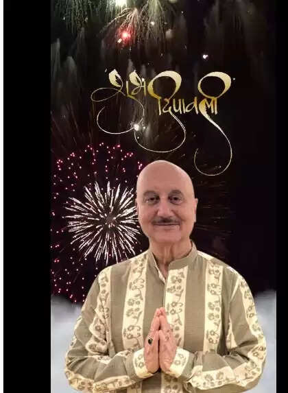 Diwali is celebrated across the country with great pomp, stars have expressed best wishes