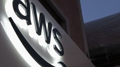 Amazon is correcting a widespread malfunction in its cloud services after the paralysis of financial platforms