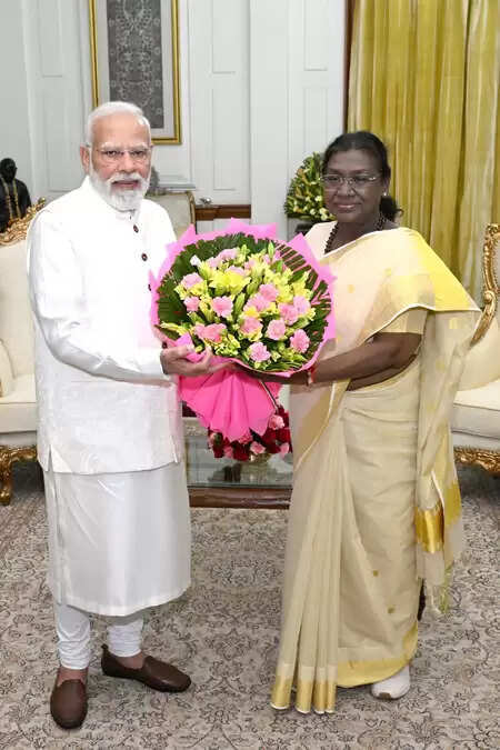 Prime Minister Modi meets President Draupadi Murmu and Vice President CP Radhakrishnan, wishes Diwali