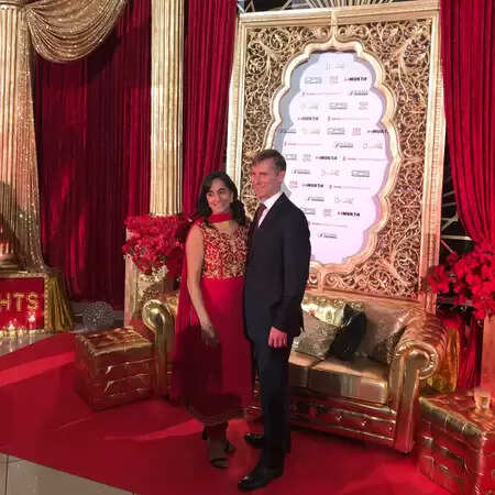 Canadian Prime Minister Mark Carney and Foreign Minister Anita Anand wished Diwali.