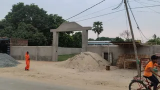 East Champaran News: Burglars keep an eye on dilapidated JP Ashram, administration silent even after complaint – east champaran news jp ashram breach threatens loknayak jayaprakash narayans legacy