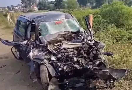 Ujjain: Collision between car and dumper, three devotees killed, one in critical condition