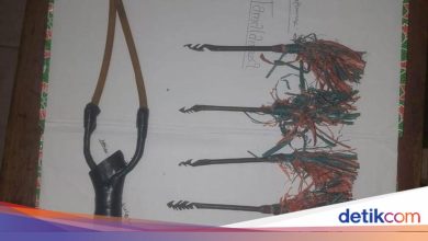 About to fight, 2 teenagers in Makassar carrying a bow and arrow are seized by the police
