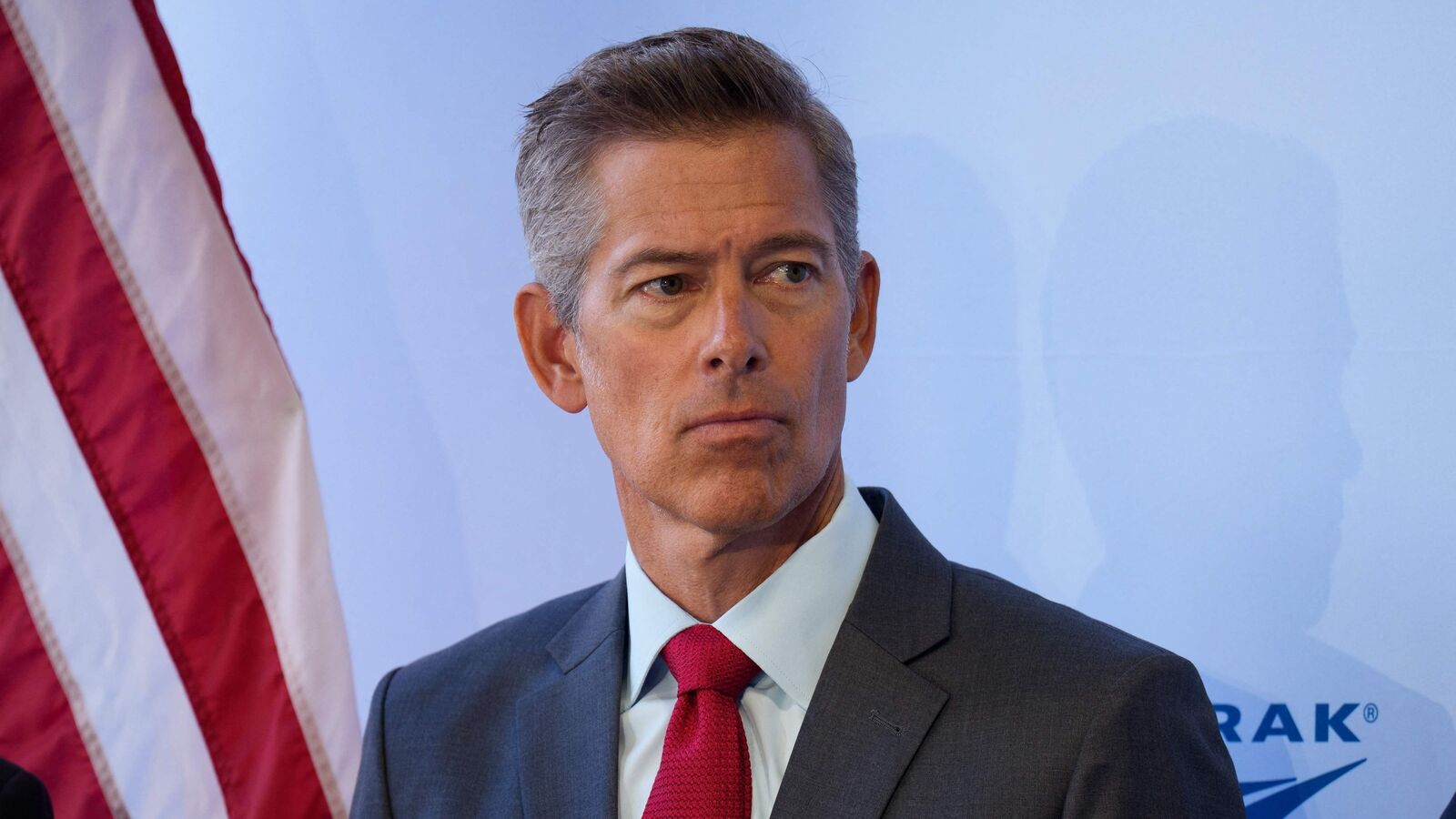 NASA interim chief Sean Duffy says US will open Moon contract as SpaceX falls behind Artemis schedule