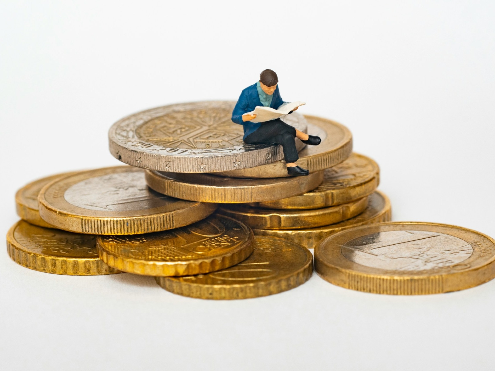 What do the rules of gratuity say?