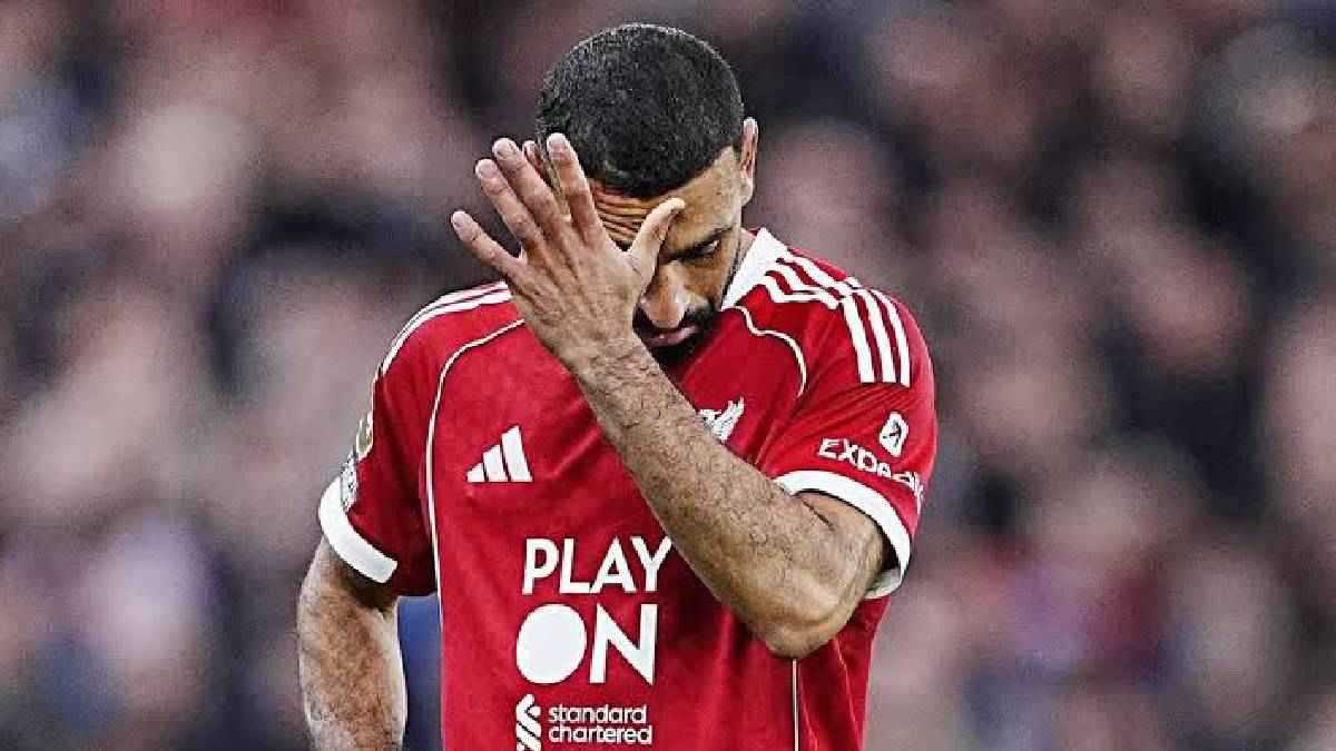 ارحل كييزا أفضل منك.. جماهير ليفربول تهاجم محمد صلاح (صورة)