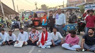 Bihar Assembly Election: Independent candidate blocks traffic after nomination rejection – Bihar Assembly election independent candidate blocks traffic after nomination rejection