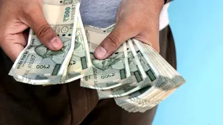 October salary: October salary will be available in Bihar from today, government will give another gift before election, will the employees be happy? – October Salary Advance to Bihar Government Employees ordered by ECI for Chhath Puja 2025 and Bihar Elec