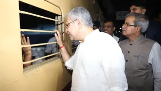 Railway Minister Vaishnav Said – Railways To Run 7800 More Trains – Railway Minister Vaishnav Said Railways To Run 7800 More Trains